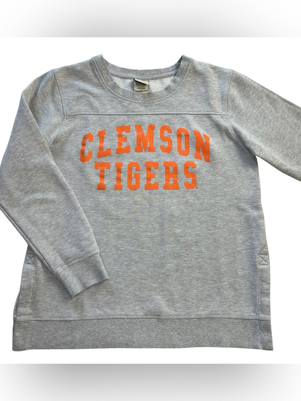 The Lyne Clemson Tigers Women’s Crewneck Pullover Gray Sweatshirt NCAA size sz S